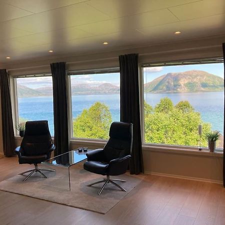 Fantastic View, Quiet And Relaxing By The Sea Villa Kvaloya Eksteriør bilde