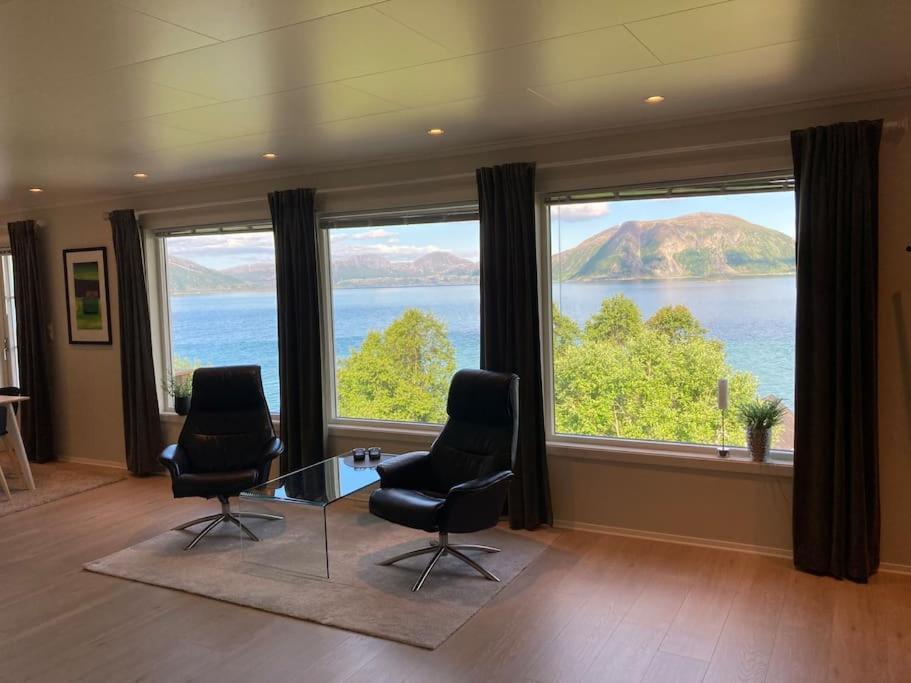 Fantastic View, Quiet And Relaxing By The Sea Villa Kvaloya Eksteriør bilde
