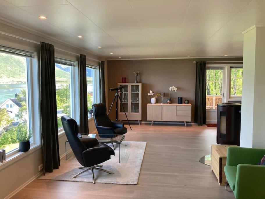 Fantastic View, Quiet And Relaxing By The Sea Villa Kvaloya Eksteriør bilde